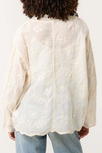 Daisy Embroidered Scallop Edge Shirt